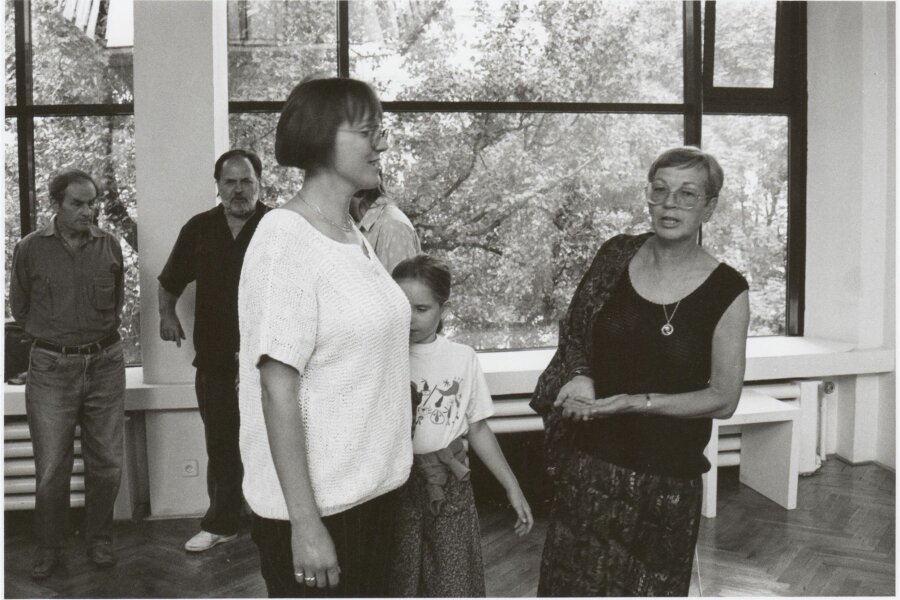 Fotografie z autorské rekonstrukce Osmihodinové výstavy z roku 1970 Dalibora Chatrného, 1990, foto: Marie Kratochvílová